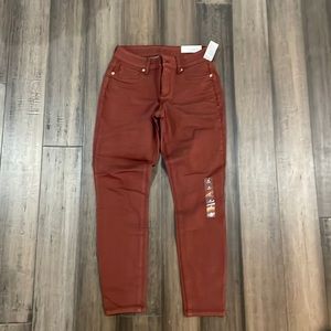 NWT Jegging Denim Flex midrise, short, size small